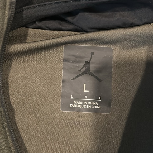 Men’s Jordan Jacket - Picture 3 of 5